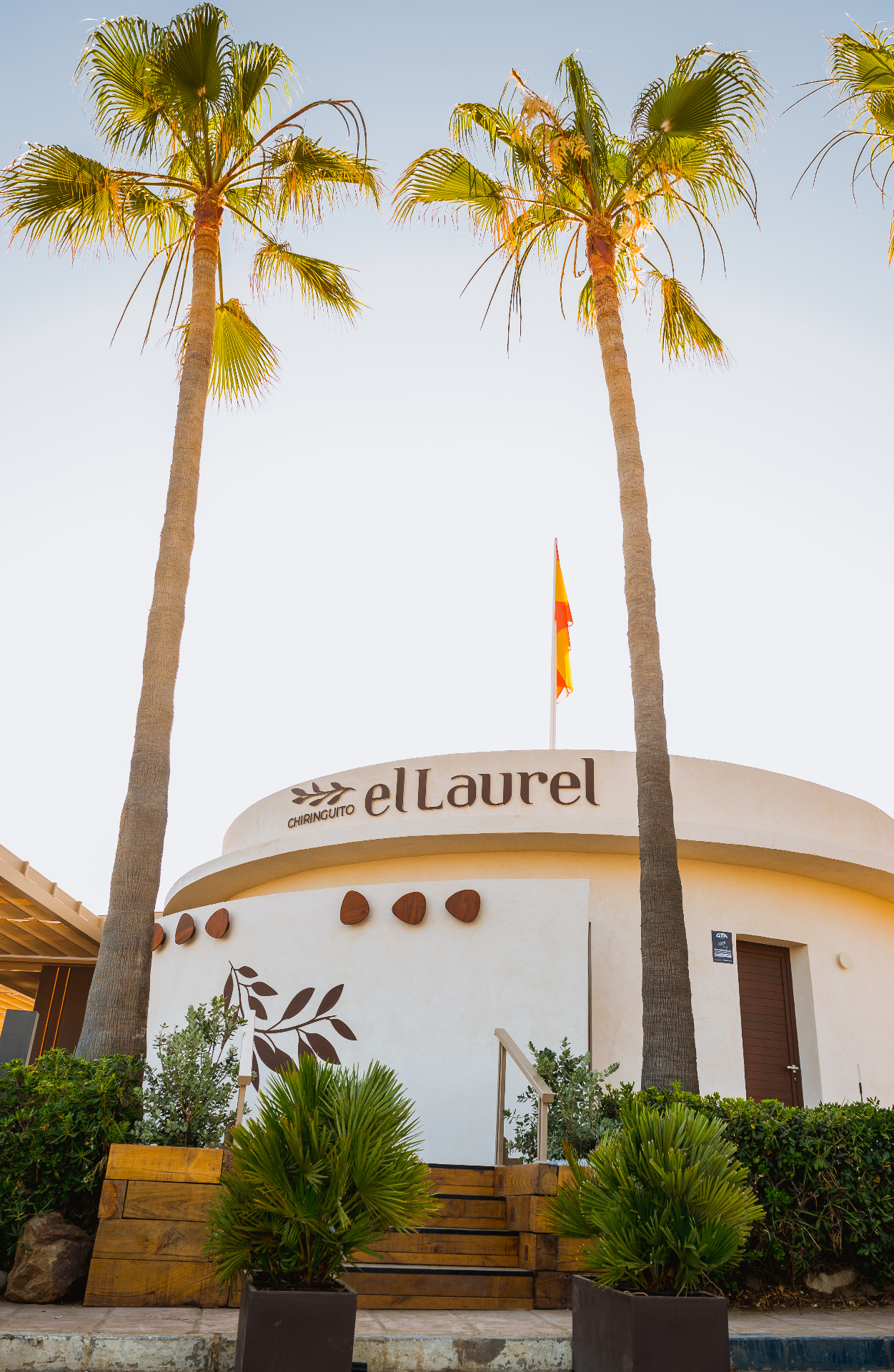 Fachada del Chiringuito El Laurel en Elviria